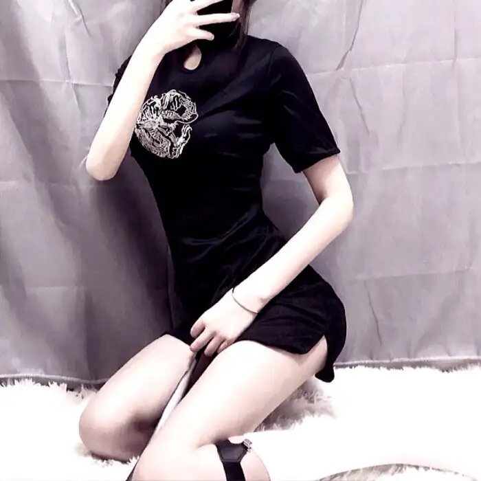 这个男人有点色